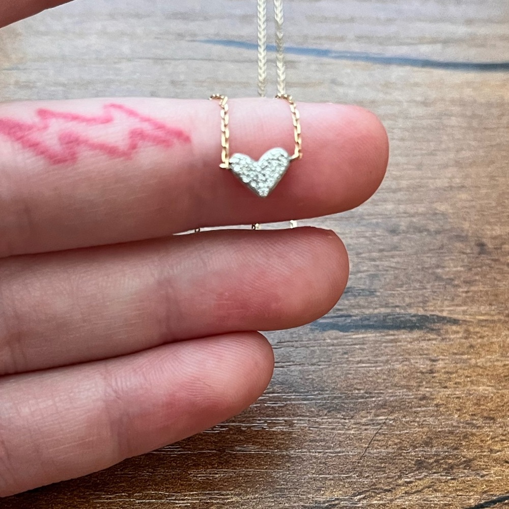 COPY - Kendra Scott heart necklace